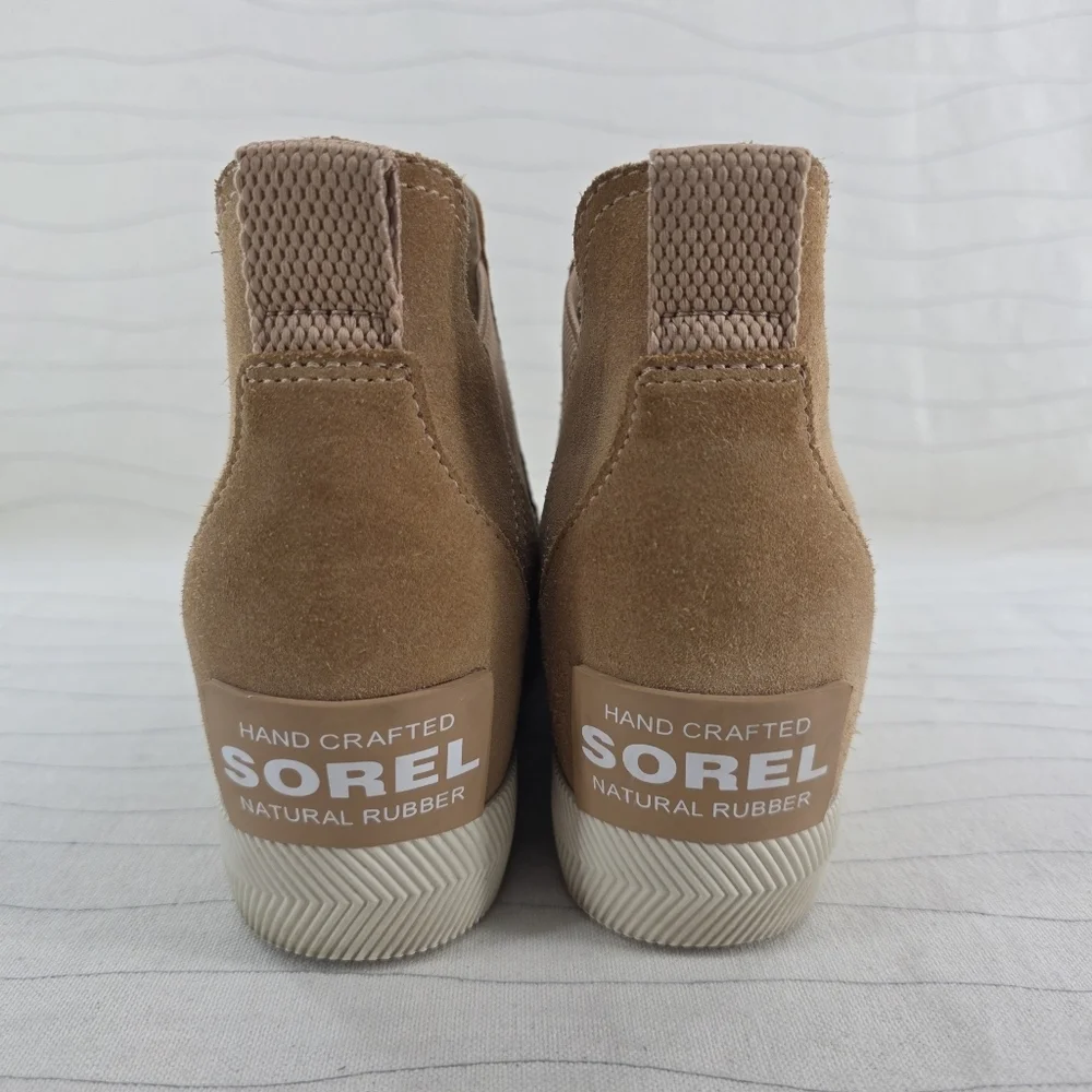 Sorel Womens Chelsea Out N About Tan Suede Hidden Wedge Shoes NL4911-253 Sz 7.5